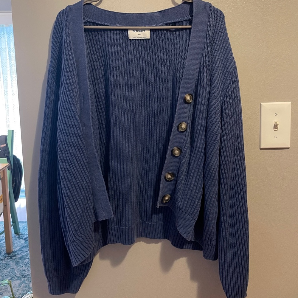 Cropped chunky knit cardigan